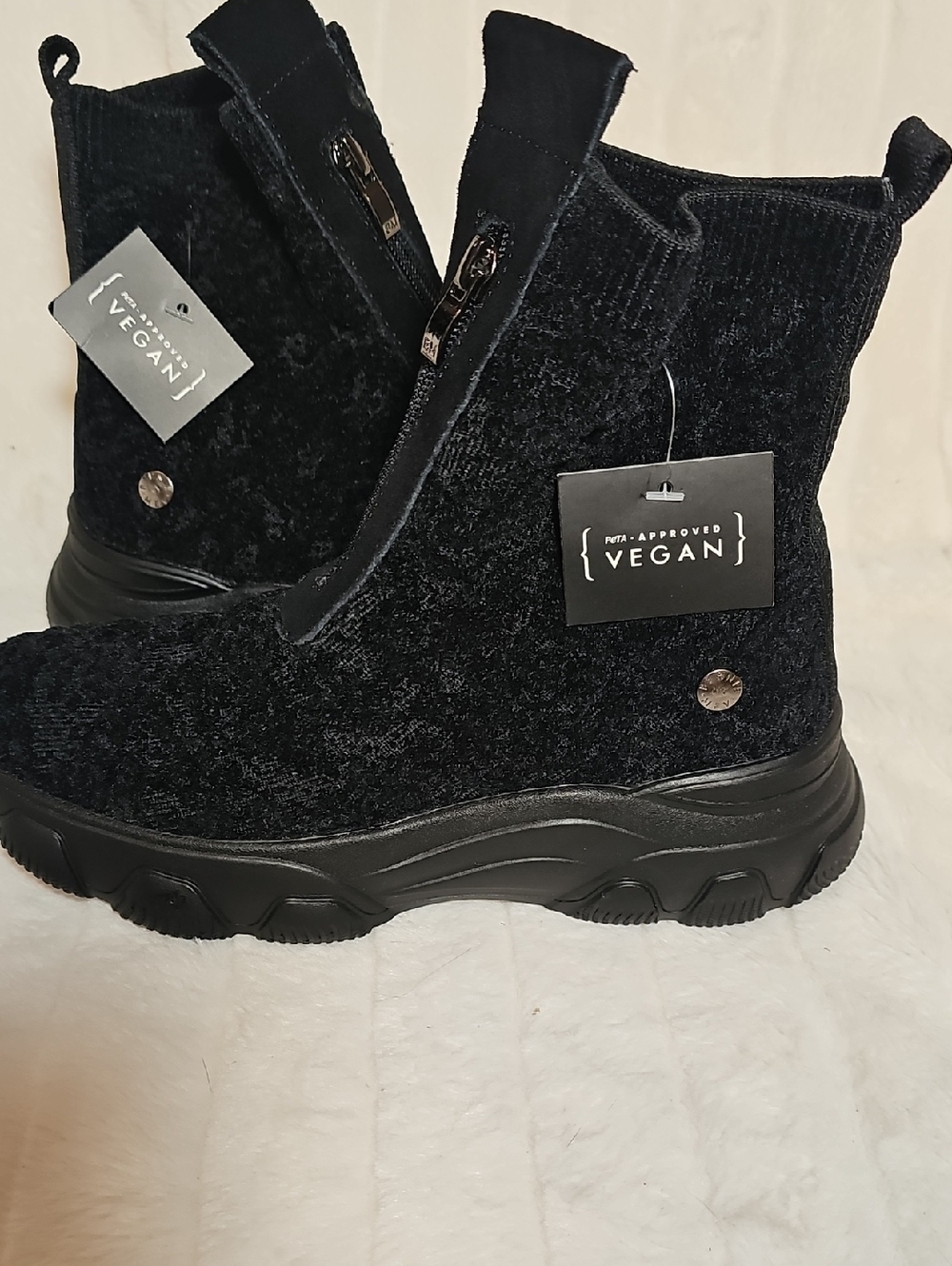 bernie mev. Black Vegan Winter Chelsea Boots with Zipper